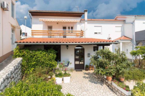Apartments in Crikvenica 5669